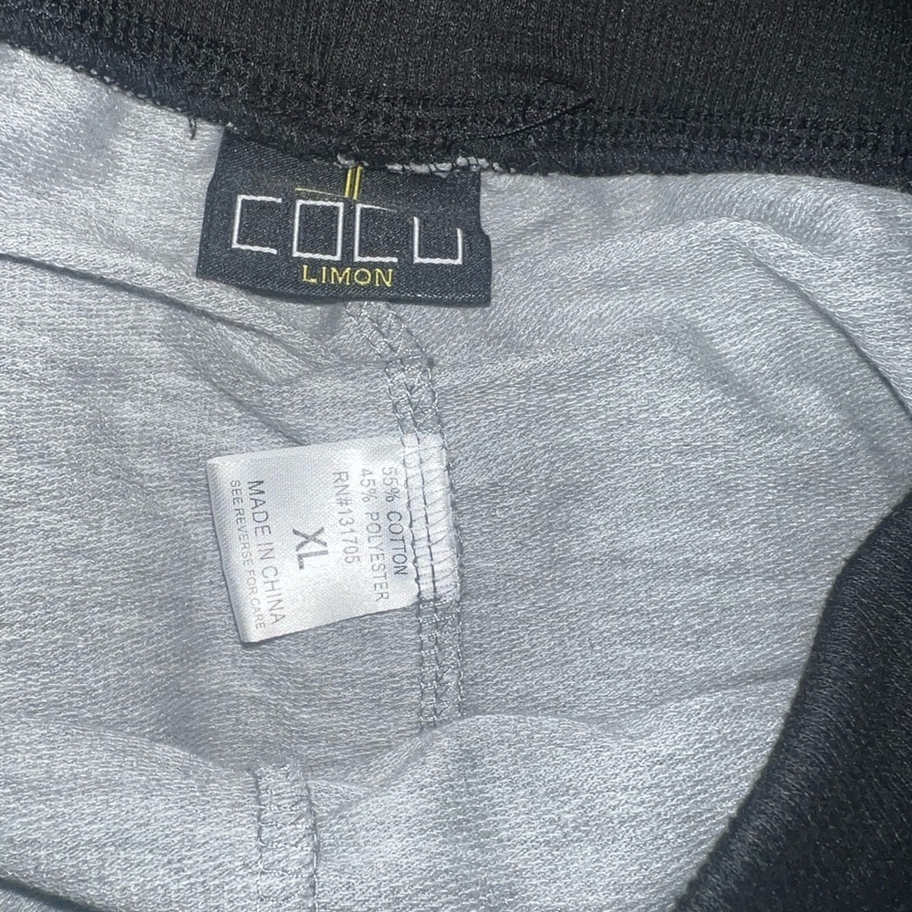 Women's Gray Capris - size XL - Picture 2 of 4